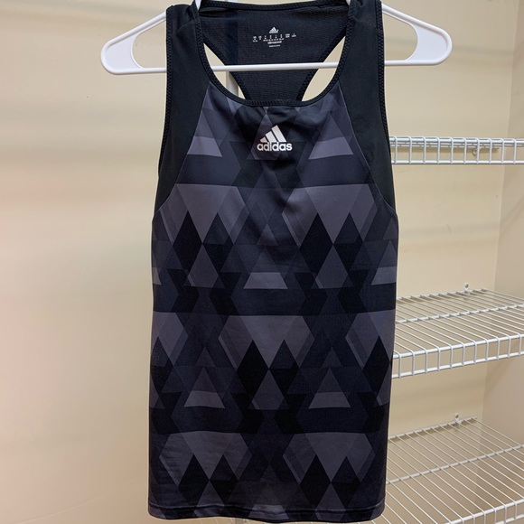 Adidas NWOT tennis/workout top - Picture 1 of 3